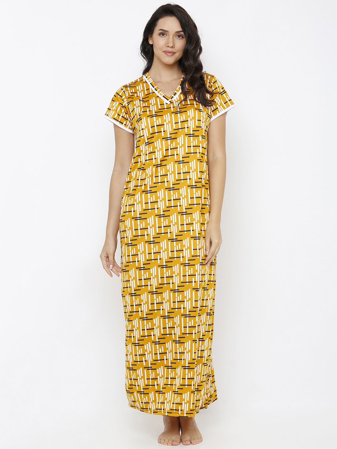 

Pretty Awesome Yellow & Black Printed Nightdress PTAS362