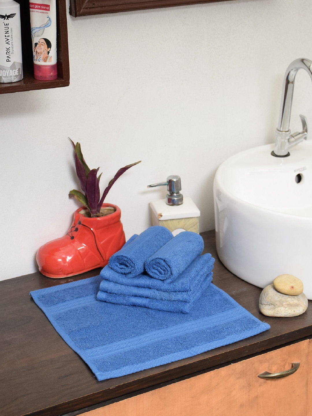 

Avira Home Set of 6 Blue 670 GSM Cotton Face Towels