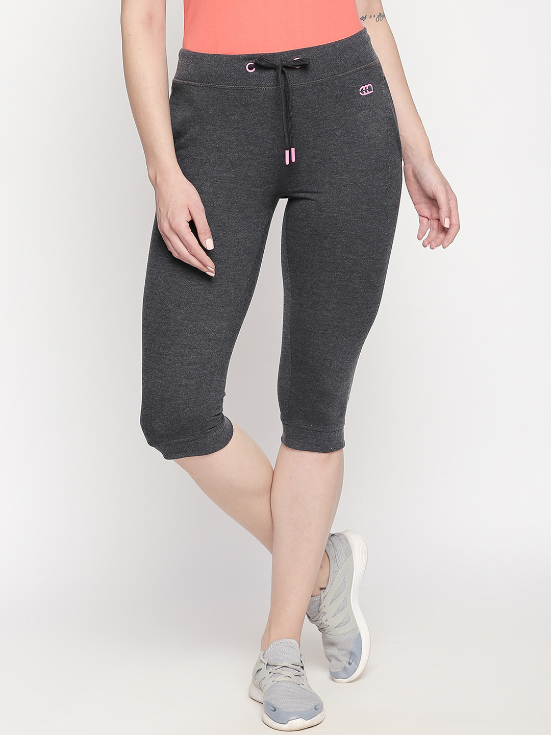 

Ajile by Pantaloons Women Grey Solid Regular Fit Capris