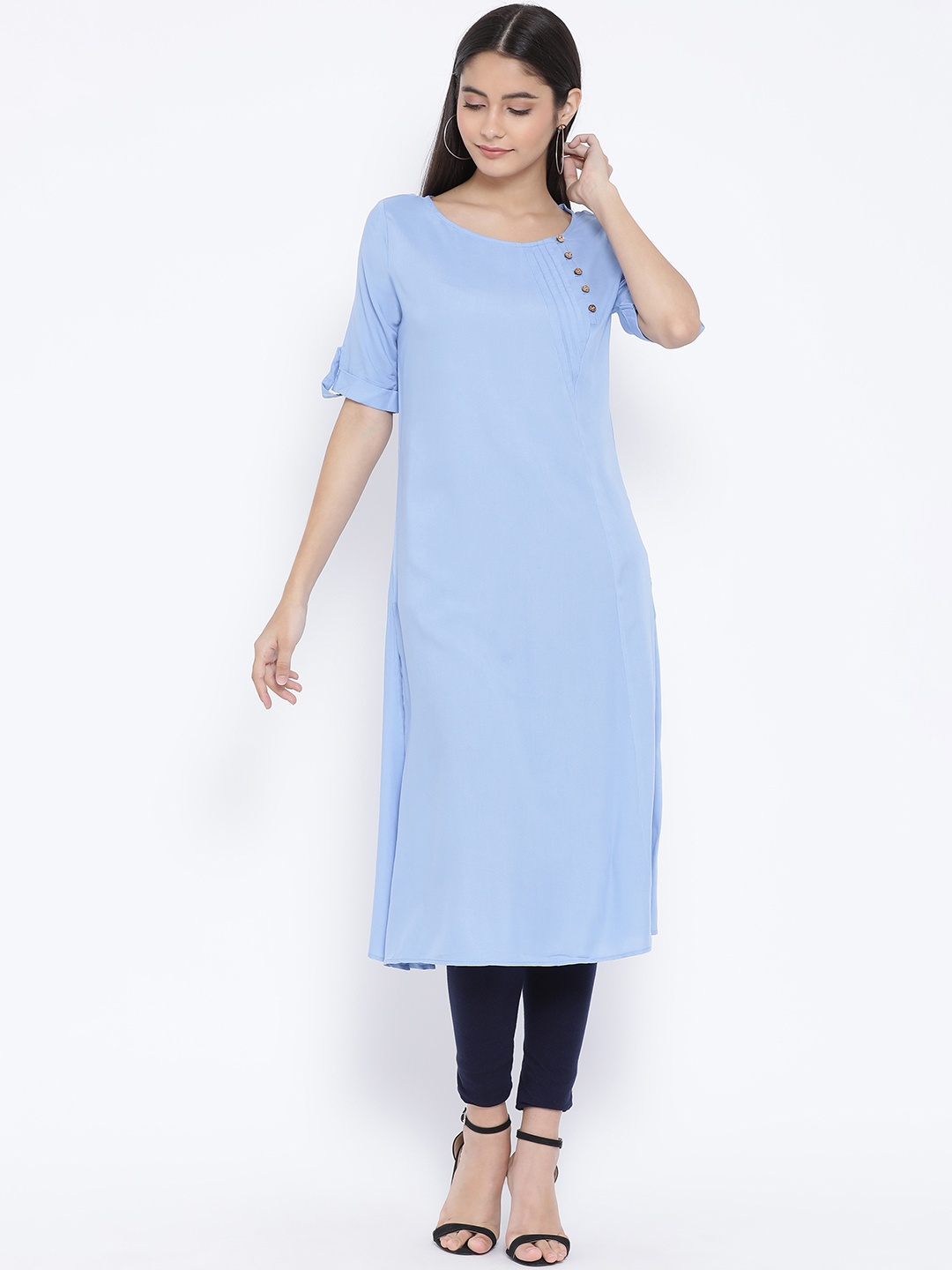 

Oxolloxo Women Blue Solid Straight Kurta