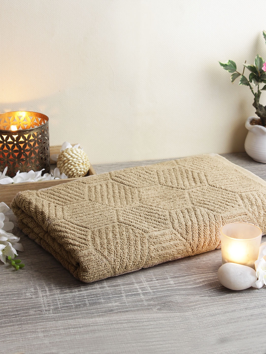 

Softweave Men Beige Geometric Patterned 450 GSM Bath Towel