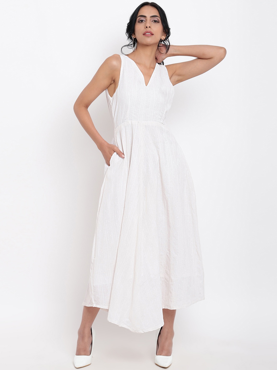 

trueBrowns Women White Solid Fit and Flare Dress