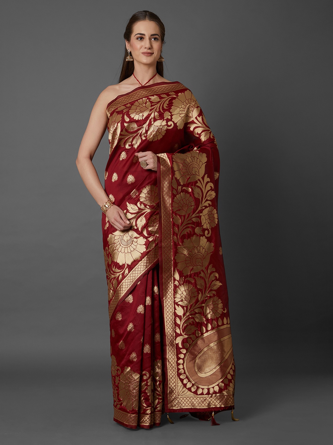 

Mitera Maroon Silk Blend Woven Design Kanjeevaram Saree