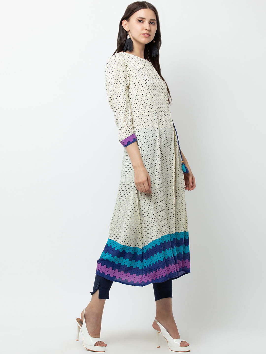 

DODO & MOA Women Cream-Coloured & Blue Printed A-Line Kurta