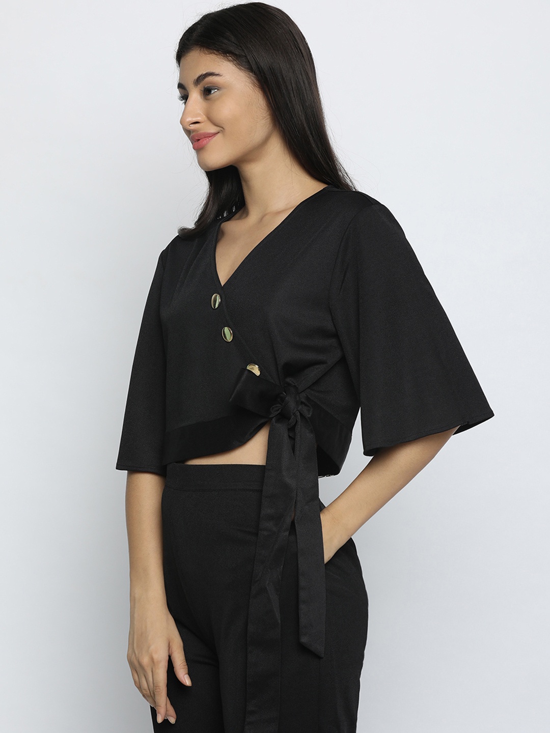 

ISU Women Black Solid Wrap Top