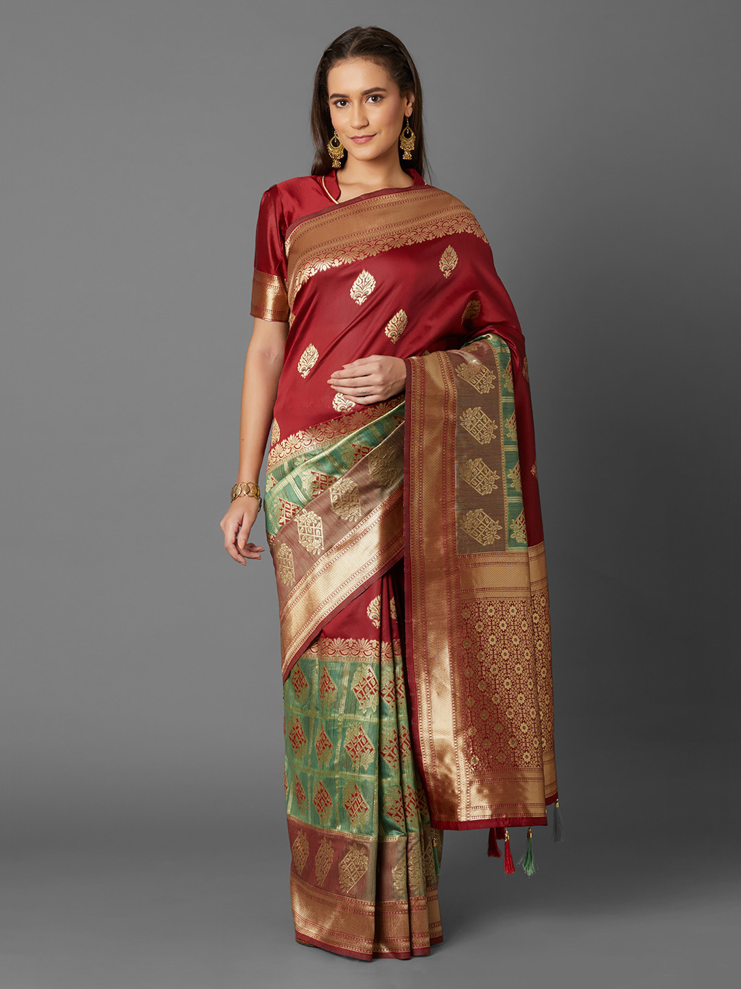 

Mitera Maroon Silk Blend Woven Design Kanjeevaram Saree