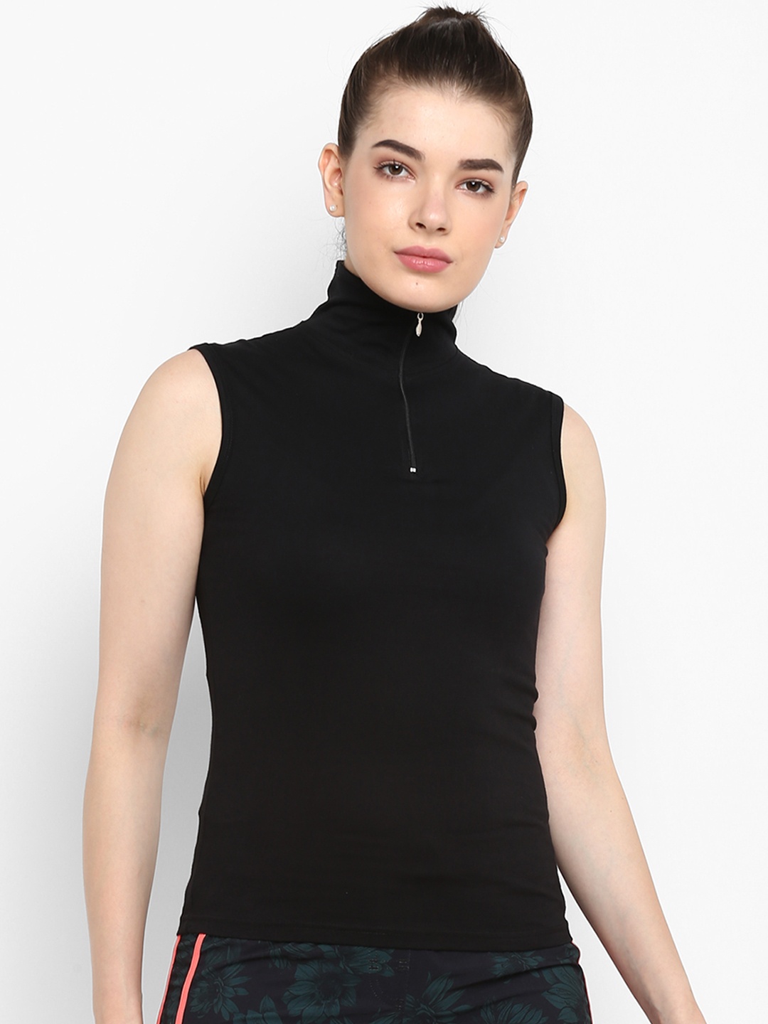 

appulse Women Black Solid Slim-Fit High Neck T-shirt