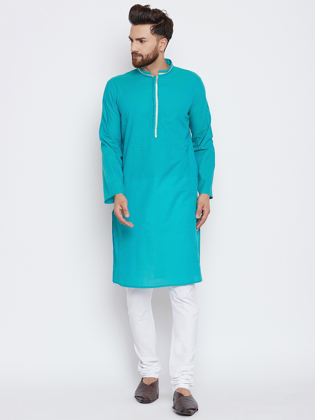 

even Men Turquoise Blue & White Solid Kurta with Pyjamas