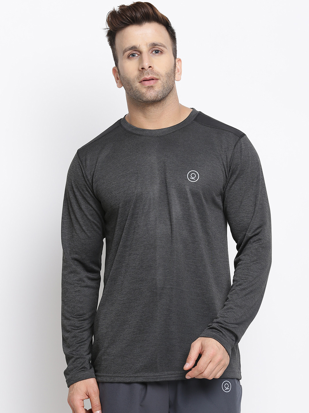 

CHKOKKO Men Grey Solid Round Neck Dry Fit Training T-shirt