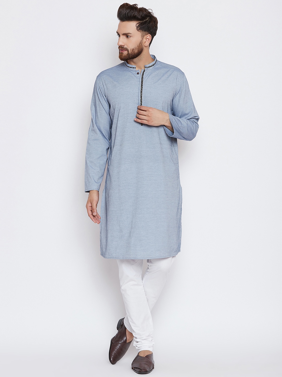 

even Men Blue & White Solid Kurta with Pyjamas