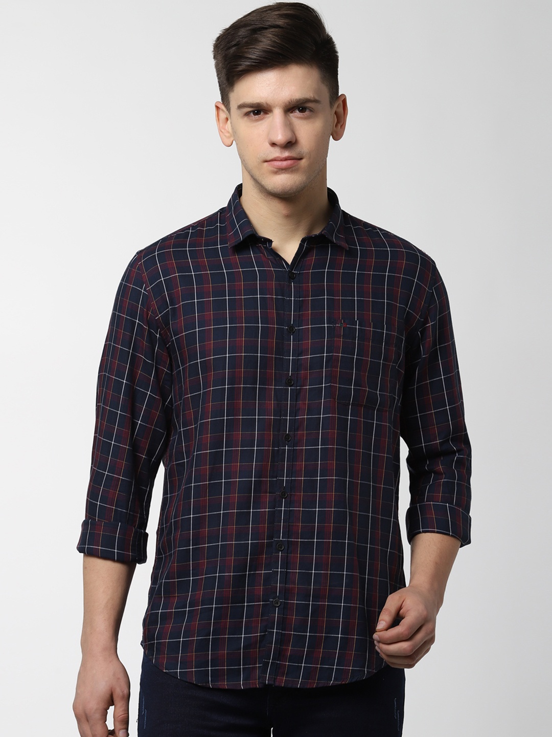 

Peter England Casuals Men Navy Blue & Red Slim Fit Checked Casual Shirt