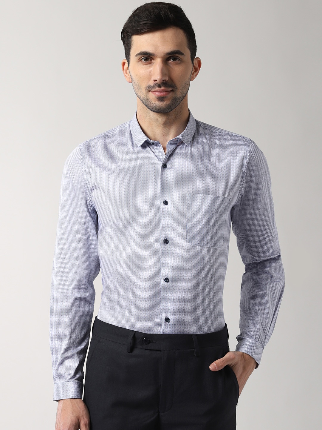 

Peter England Men Blue & White Slim Fit Checked Formal Shirt