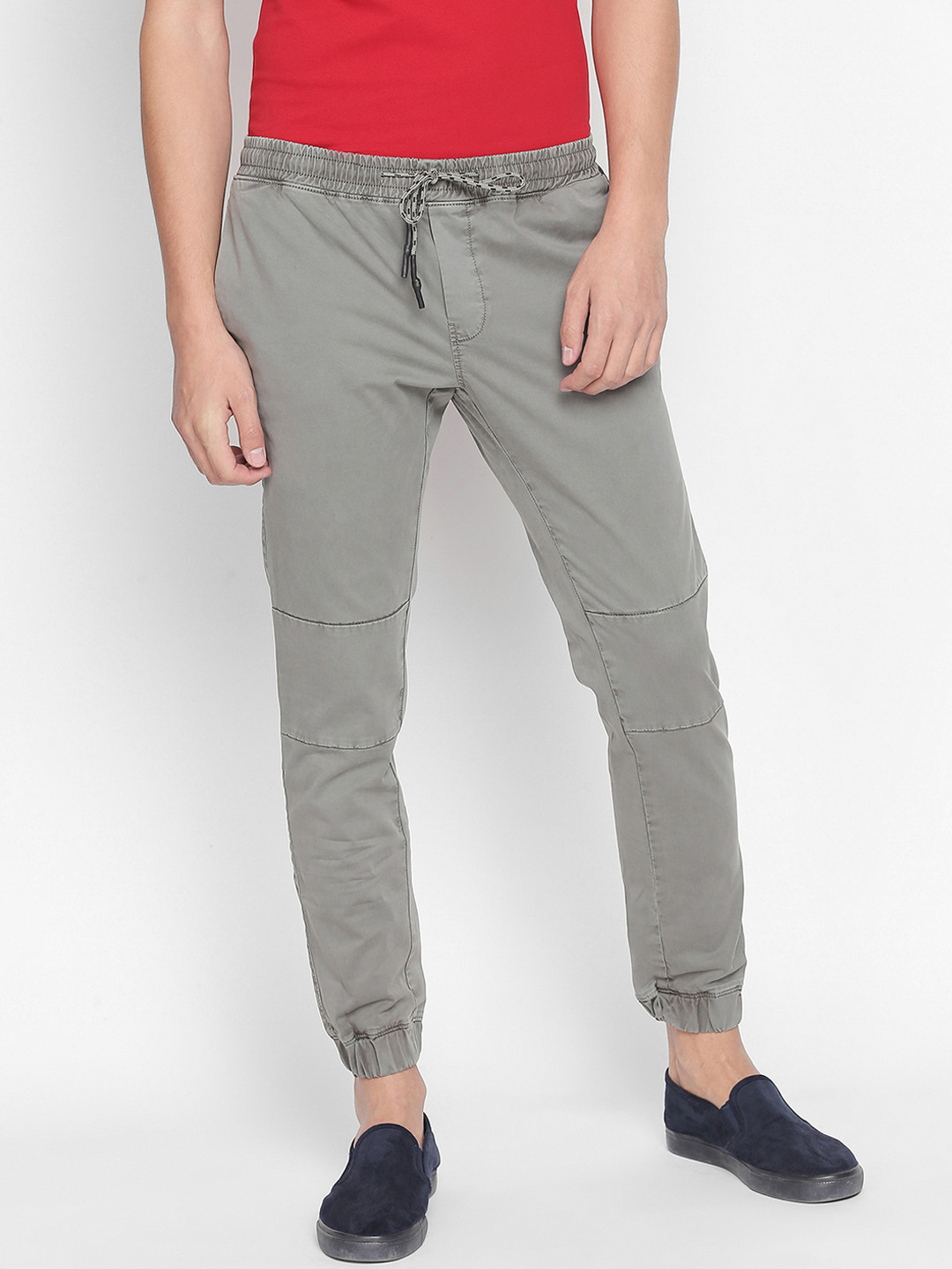 

Basics Men Grey Tapered Fit Solid Joggers