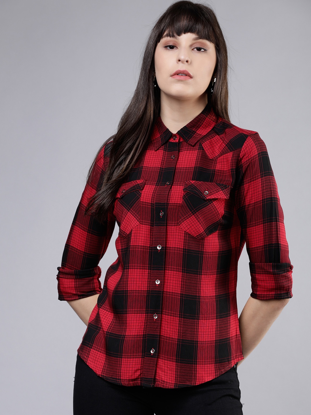 

Tokyo Talkies Women Red & Black Regular Fit Checked Casual Shirt