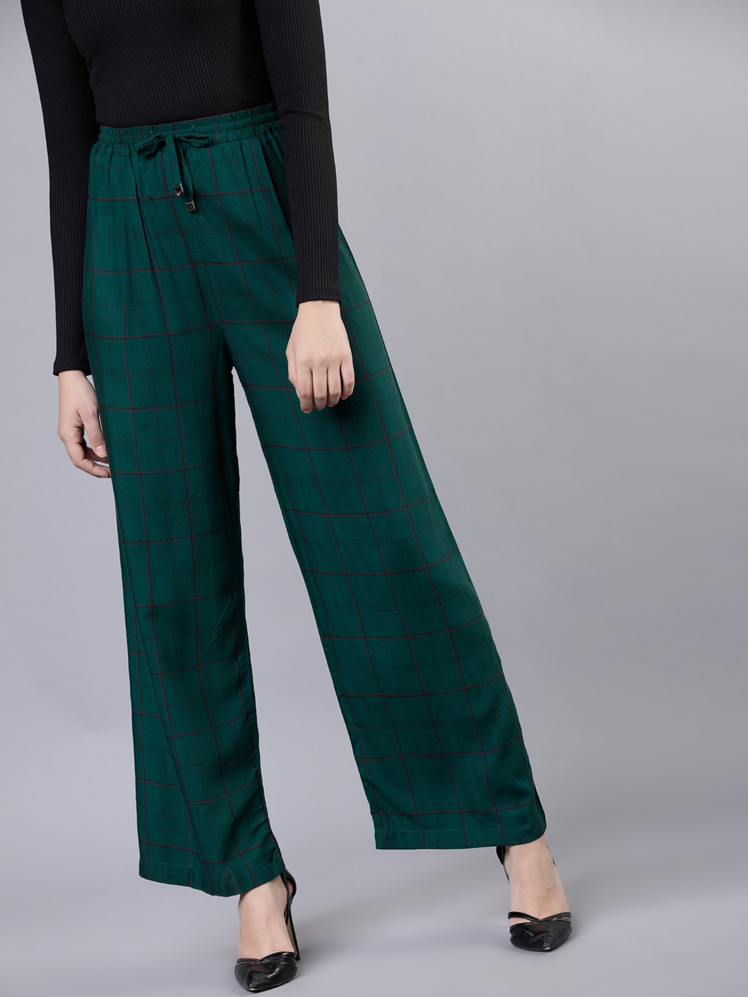 

Tokyo Talkies Women Teal Green & Navy Blue Regular Fit Checked Parallel Trousers