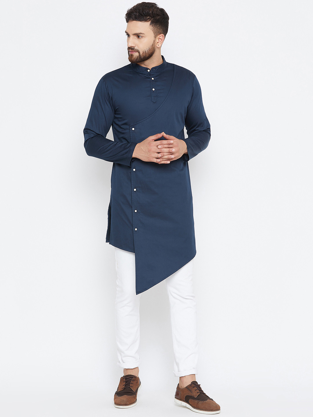 

Hypernation Men Navy Blue Solid Straight Kurta