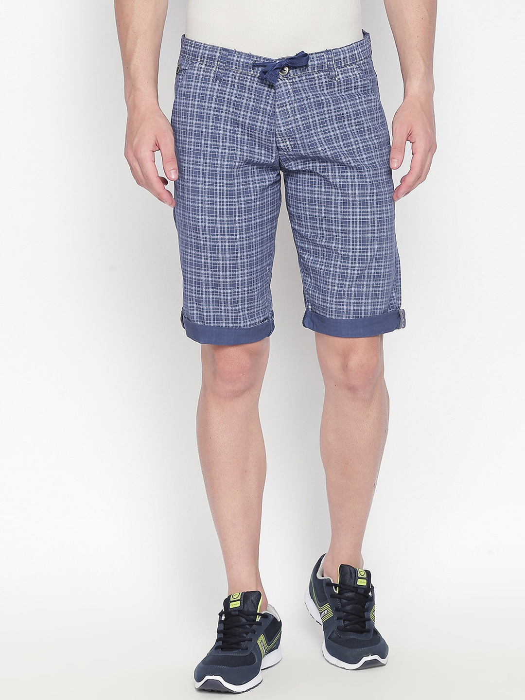 

beevee Men Blue Checked Regular Fit Regular Shorts