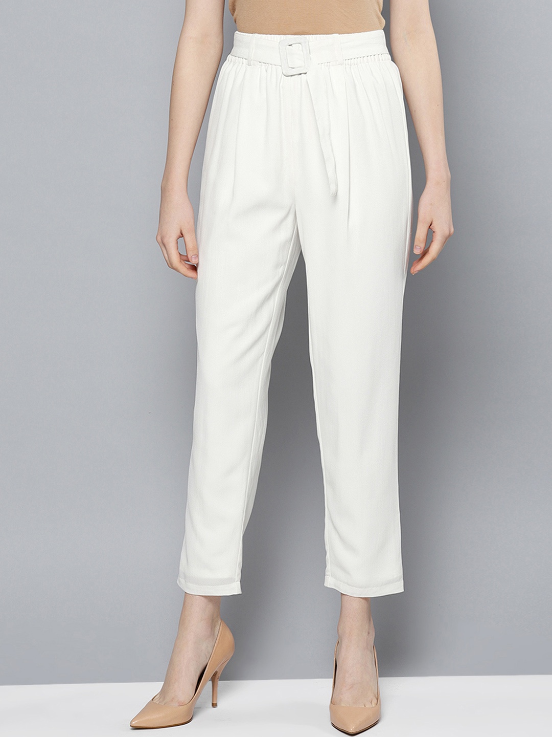 

Besiva Women Off-White Regular Fit Solid Peg Trousers
