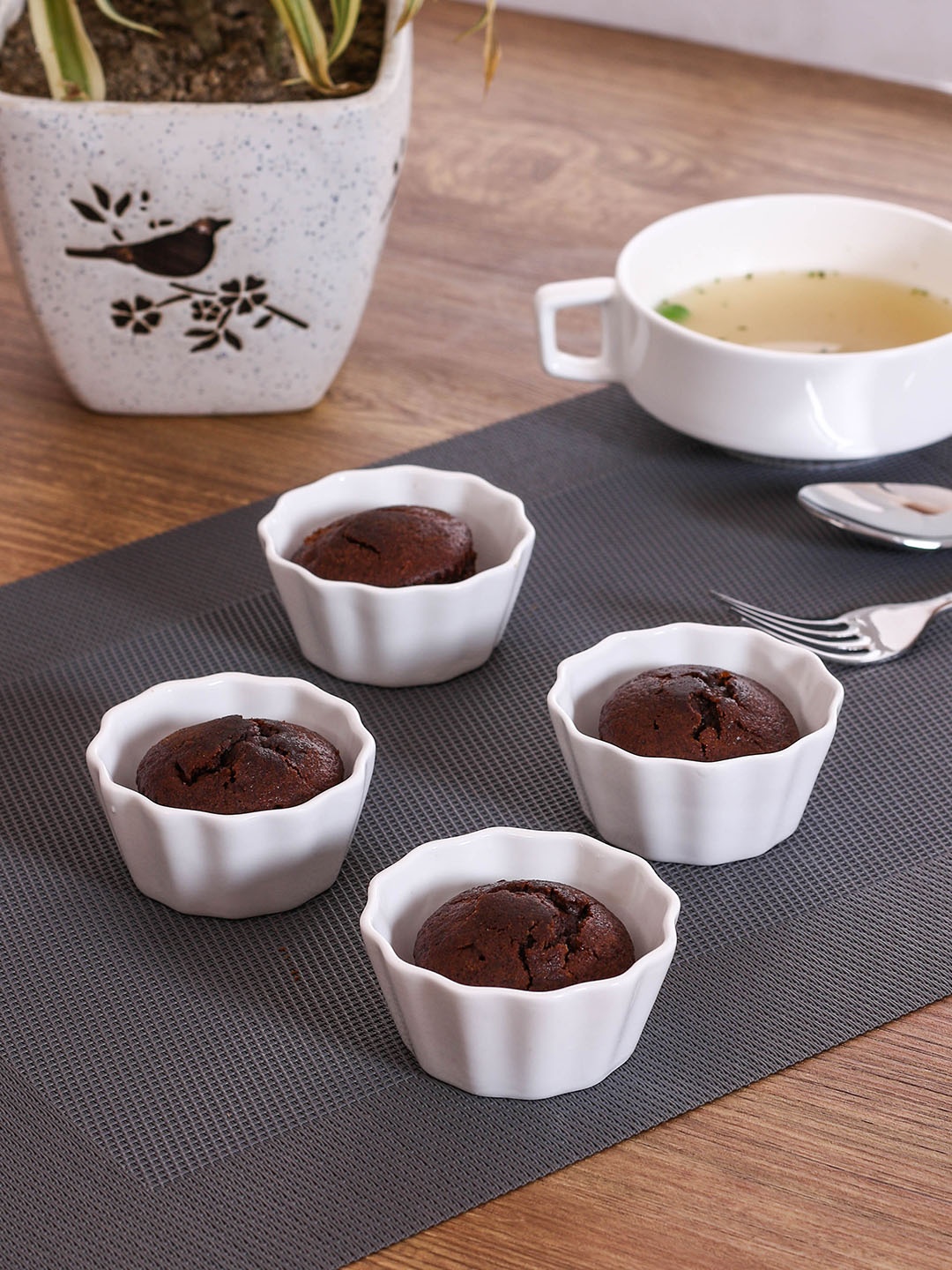 

CLAY CRAFT White Set of 4 Bowls