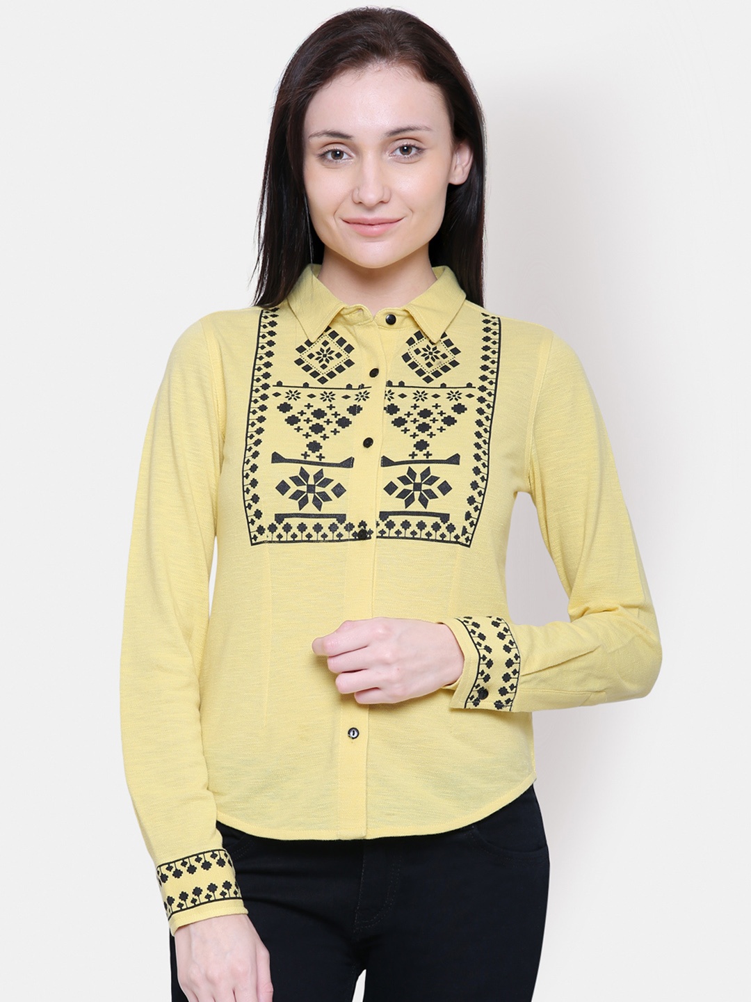 

Yaadleen Women Yellow Regular Fit Printed Casual Shirt