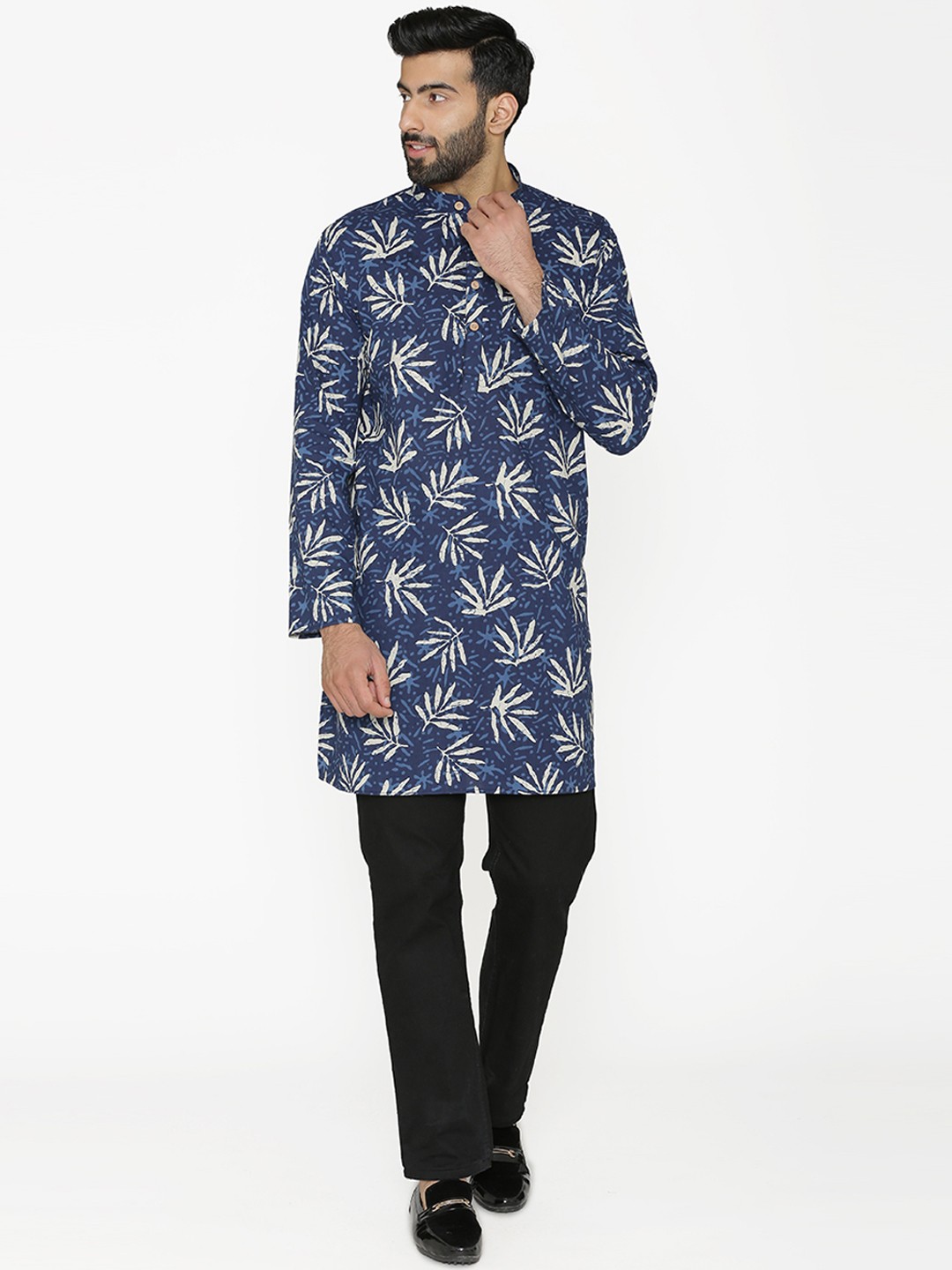

Wintage Men Blue & Beige Printed Straight Kurta