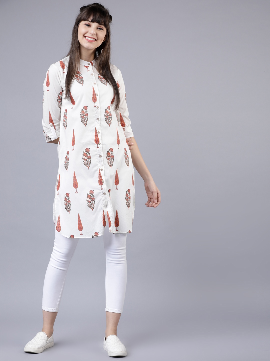 

Vishudh Women White Printed Tunic