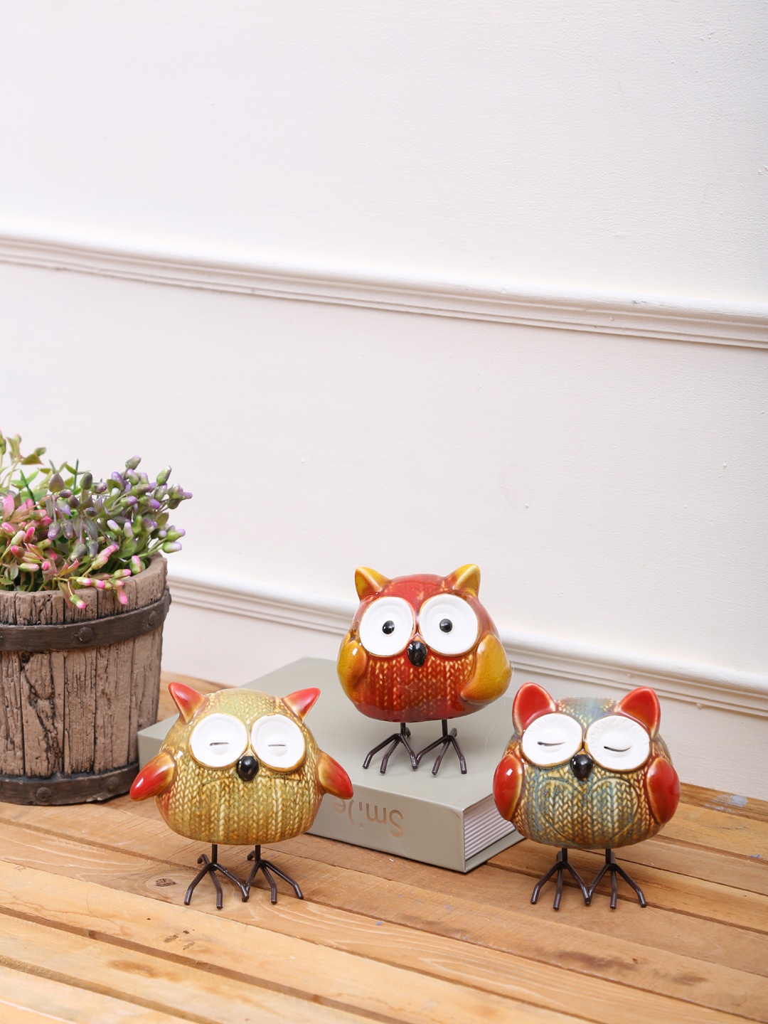 TAYHAA Set of 3 Multi Owls Ceramic Showpiece