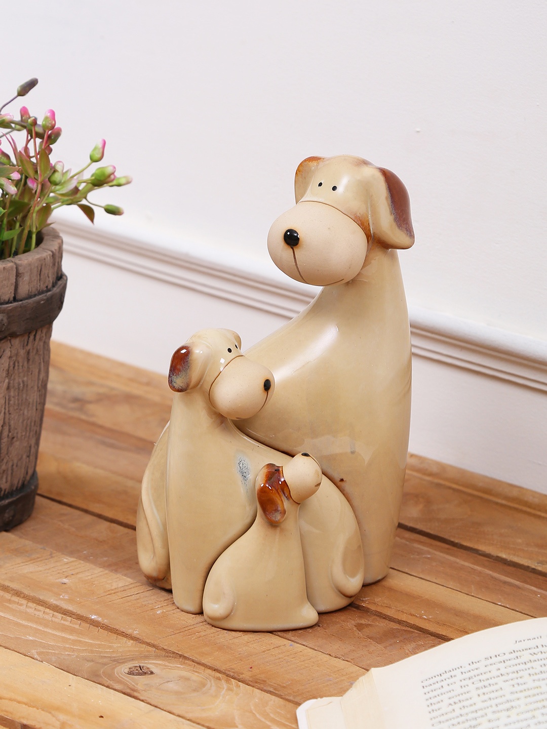TAYHAA Set of 3 Beige Dogs and Puppies Ceramic Showpiece