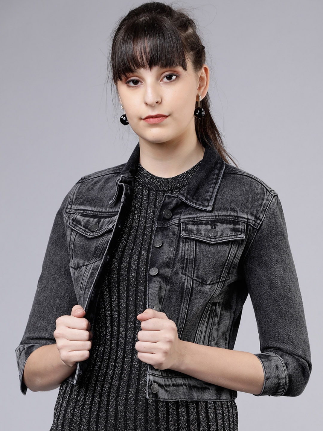 

Tokyo Talkies Women Charcoal Grey Washed Denim Jacket