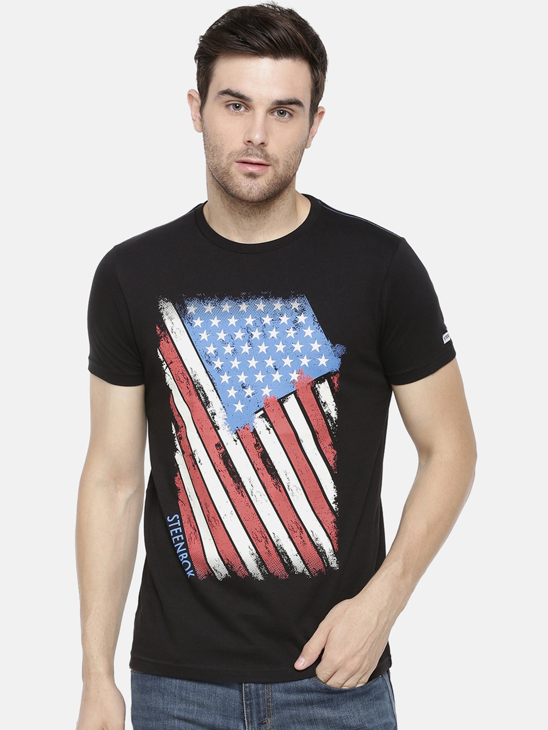 

Steenbok Men Black Printed Round Neck Pure Cotton T-shirt