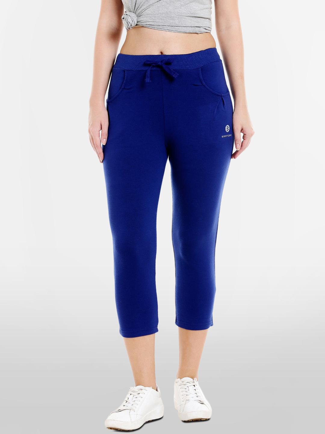 

BODYACTIVE Women Blue Solid Regular Fit Capris