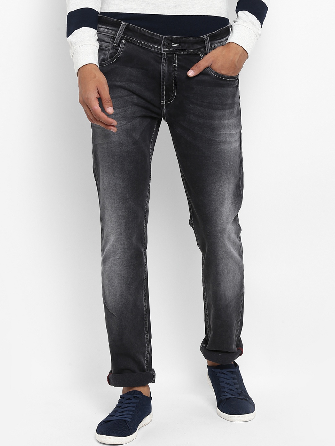 

Mufti Men Black Regular Fit Mid-Rise Clean Look Stretchable Jeans