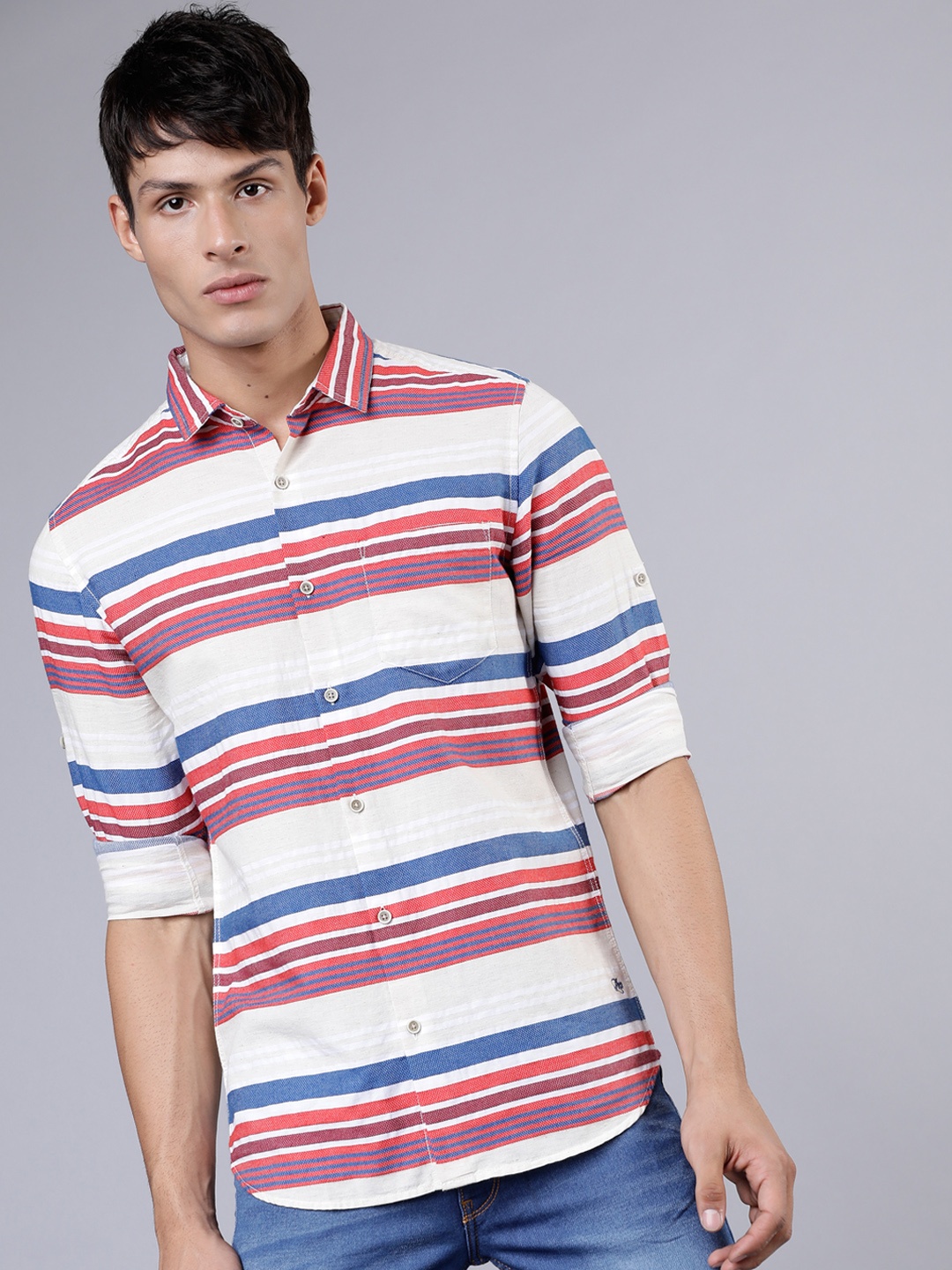 

LOCOMOTIVE Men Beige & Red Slim Fit Striped Casual Shirt
