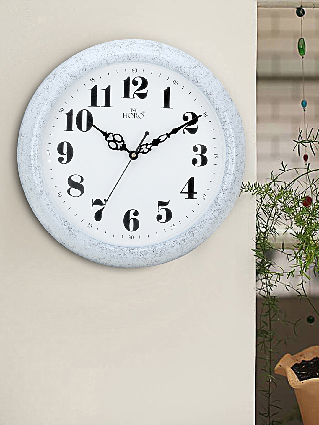 

Horo White Hand-Painted Geometric Solid Analogue Wall Clock (30.48 cm x 30.48 cm)