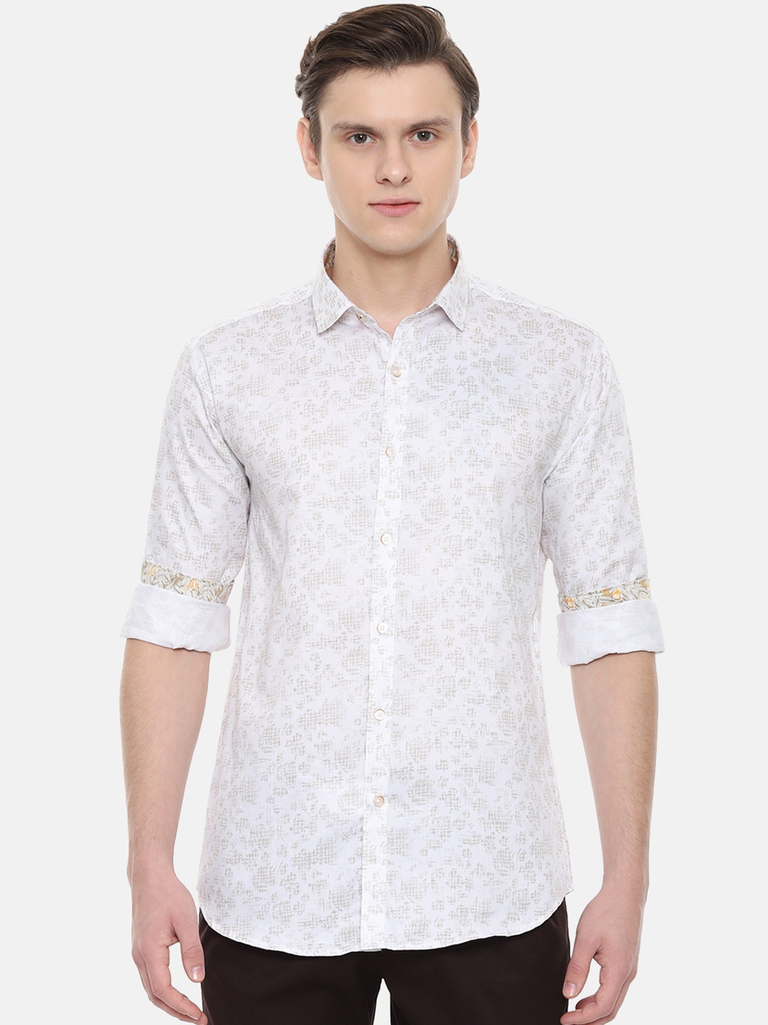 

V Dot Men White Slim Fit Printed Casual Shirt