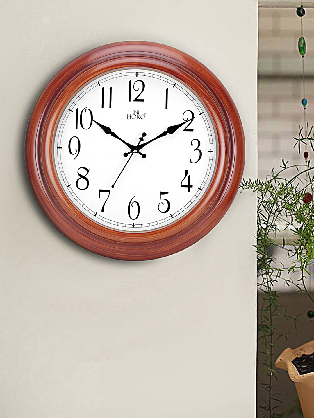 

Horo White Hand-Painted Geometric Solid Analogue Wall Clock