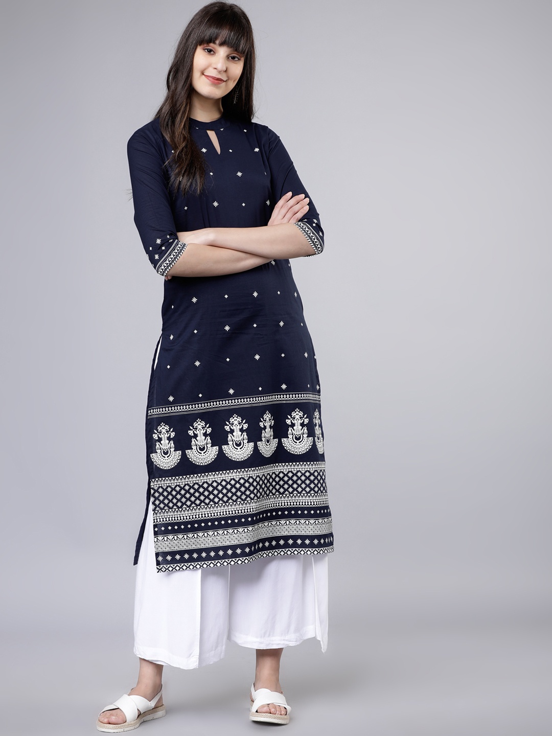 Vishudh Women Navy Blue Printed Straight Kurta