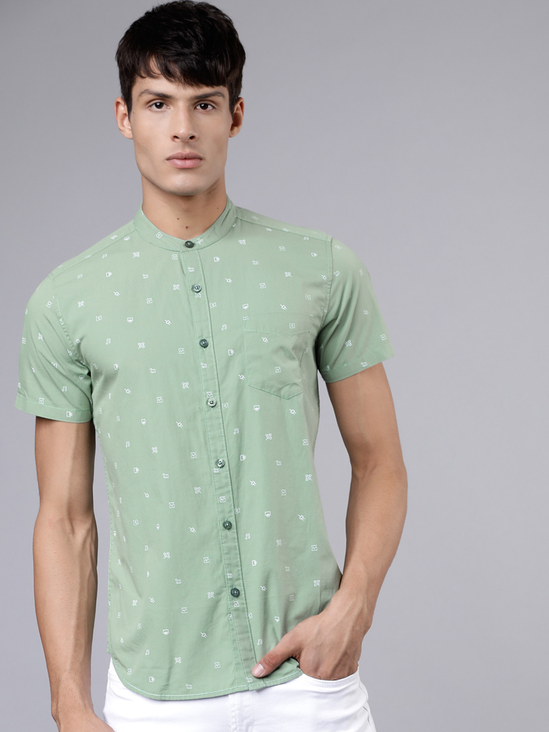 

LOCOMOTIVE Men Green & White Slim Fit Printed Casual Shirt