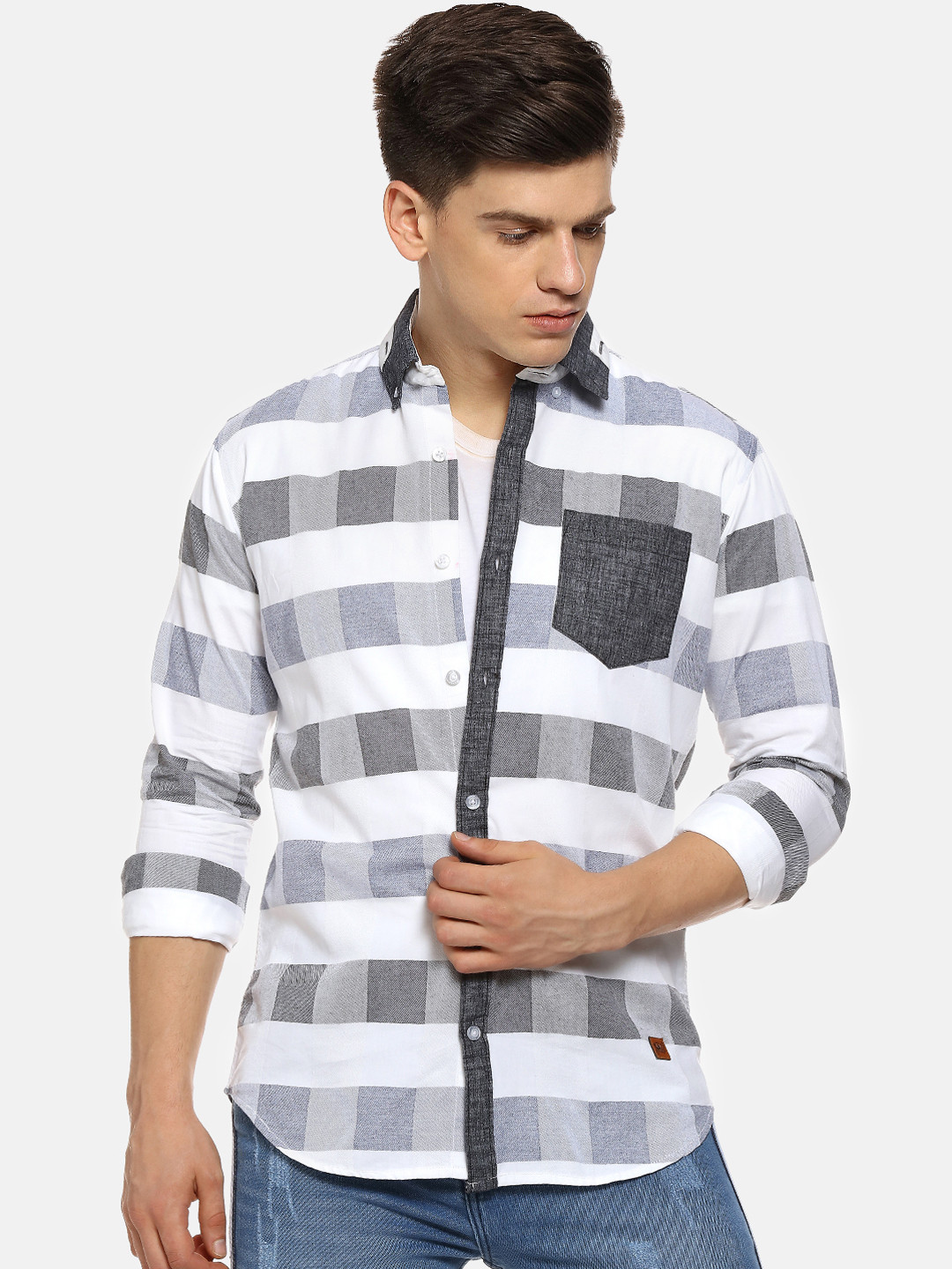 

Campus Sutra Men White & Grey Regular Fit Checked Casual Shirt