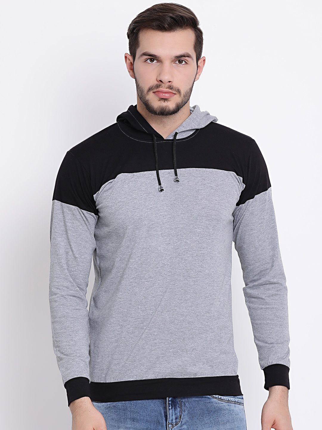 

VIMAL JONNEY Men Grey & Black Colourblocked Hood T-shirt