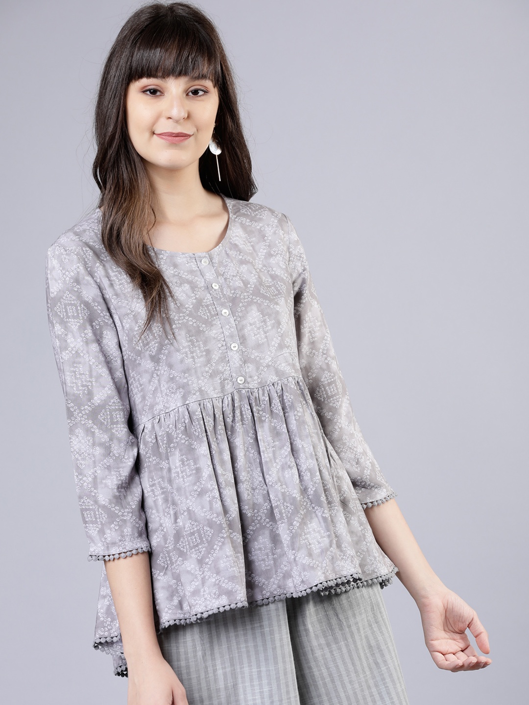 Vishudh Women Grey Printed High-Low Top