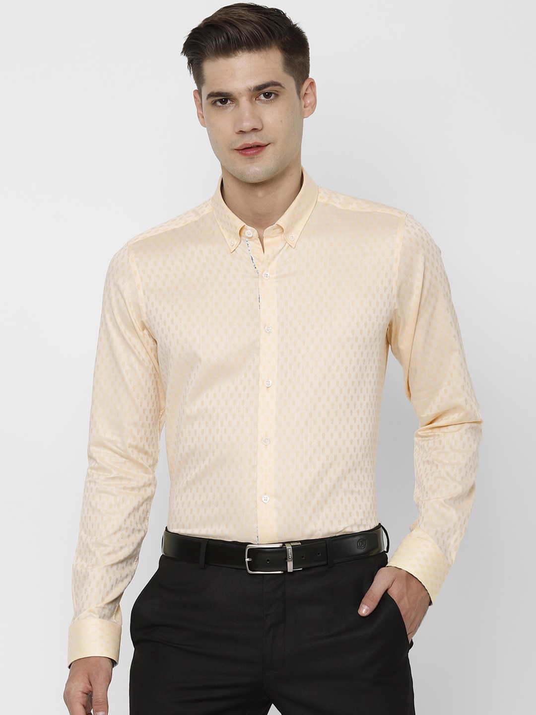 

SIMON CARTER LONDON Men Yellow Slim Fit Self Design Formal Shirt
