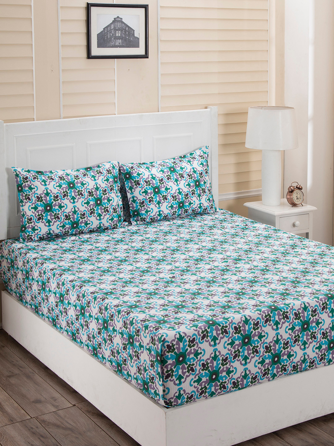 

In-House by maspar Blue Abstract 144 TC Cotton 1 Queen Bedsheet with 2 Pillow Covers