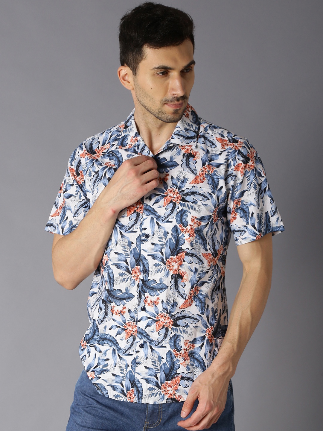 

Bene Kleed Men White & White Slim Fit Printed Casual Shirt