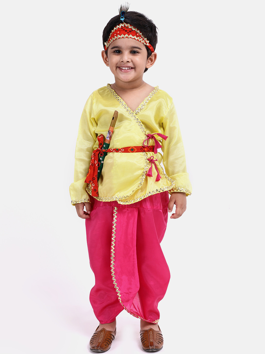 

BownBee Boys Yellow & Pink Solid Kanhaiya Inspired Angrakha Kurta Set With Mukut & Flute