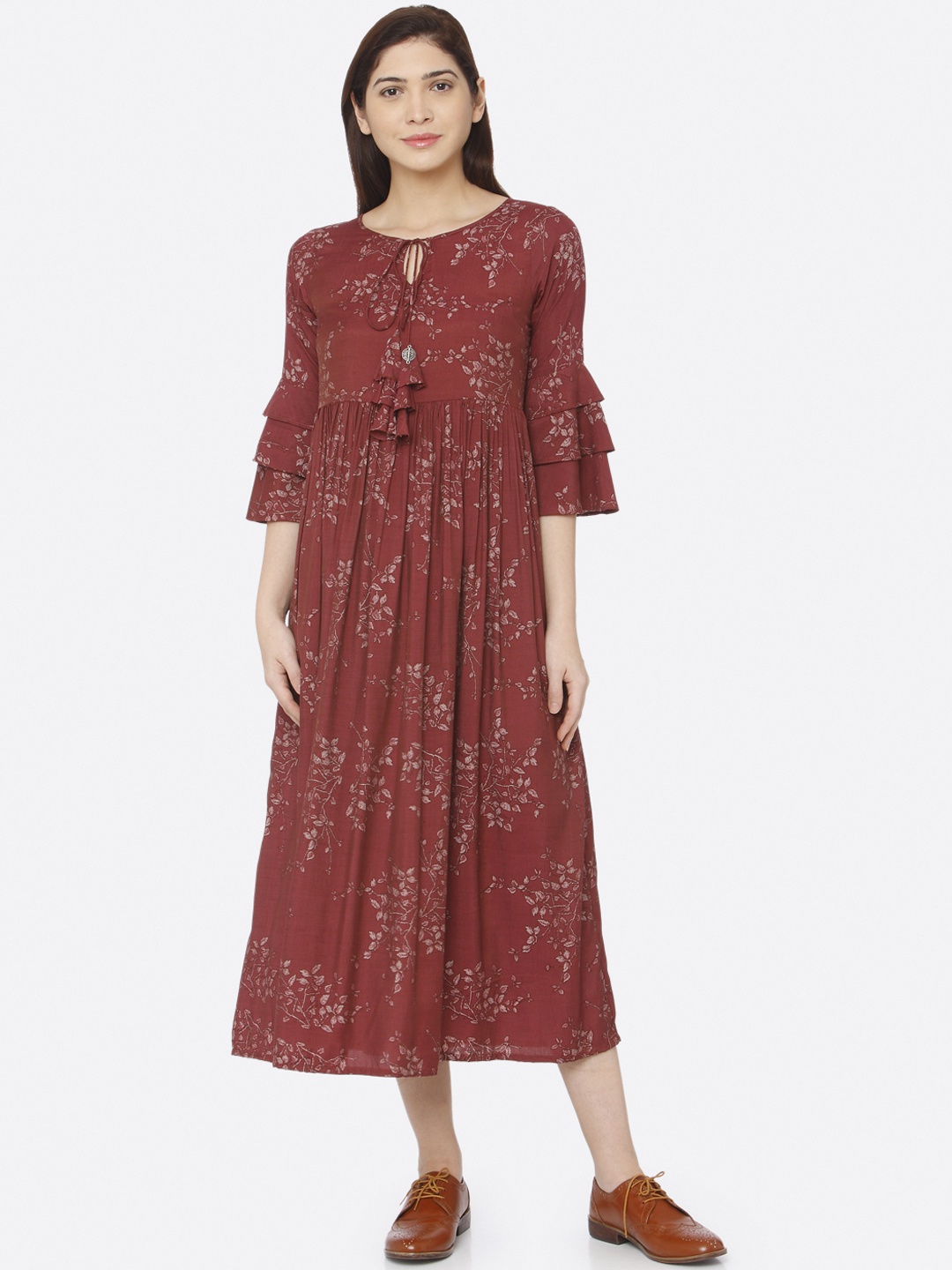 

shiloh Women Maroon Printed Empire Dress