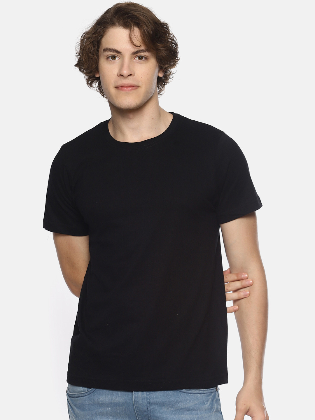 

OBOW Men Black Solid Round Neck Bio Finish Pure Cotton T-shirt