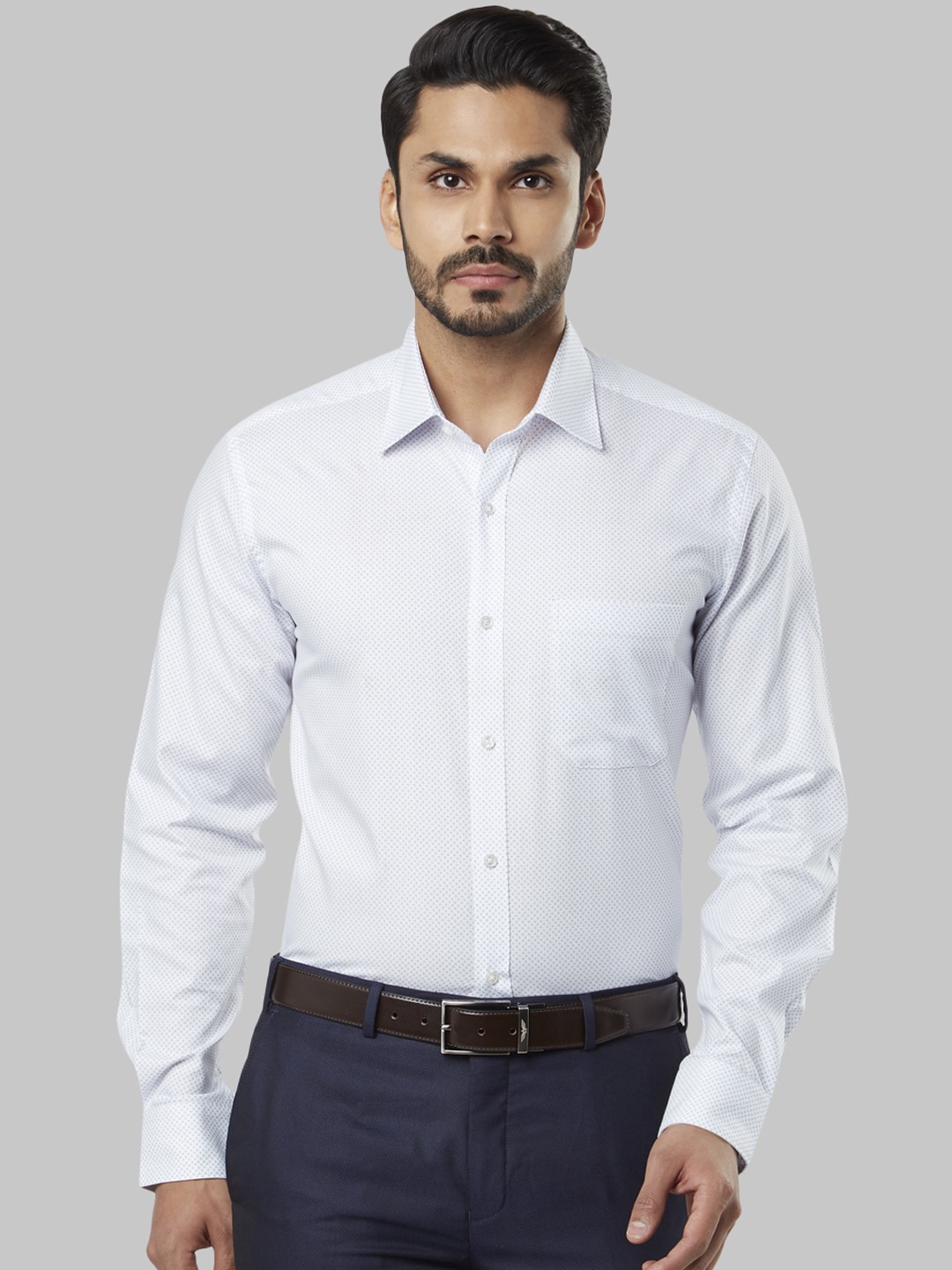 

Raymond Men White & Blue Regular Fit Printed Formal Shirt