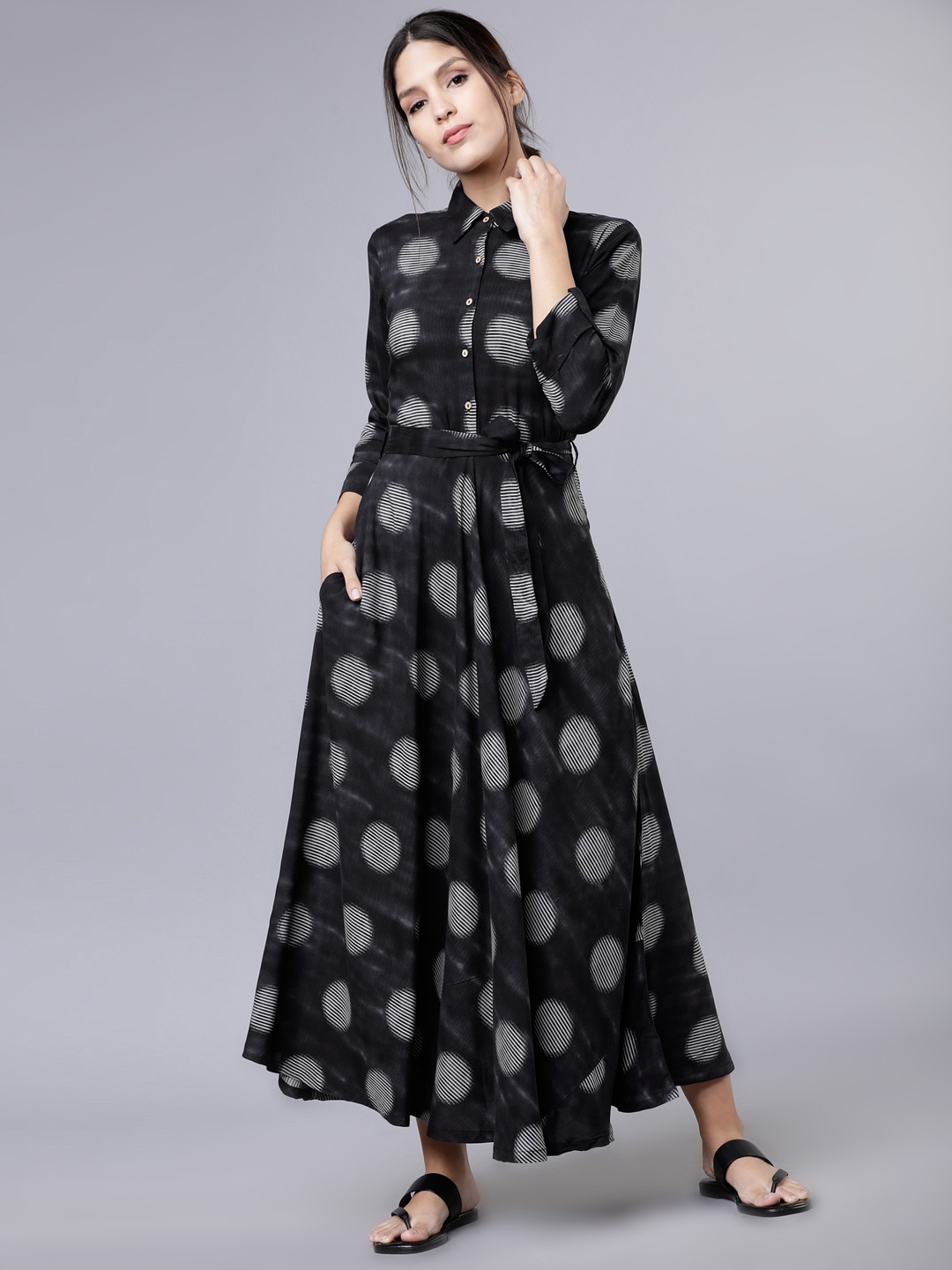 

Vishudh Women Black & Grey Shirt Dress