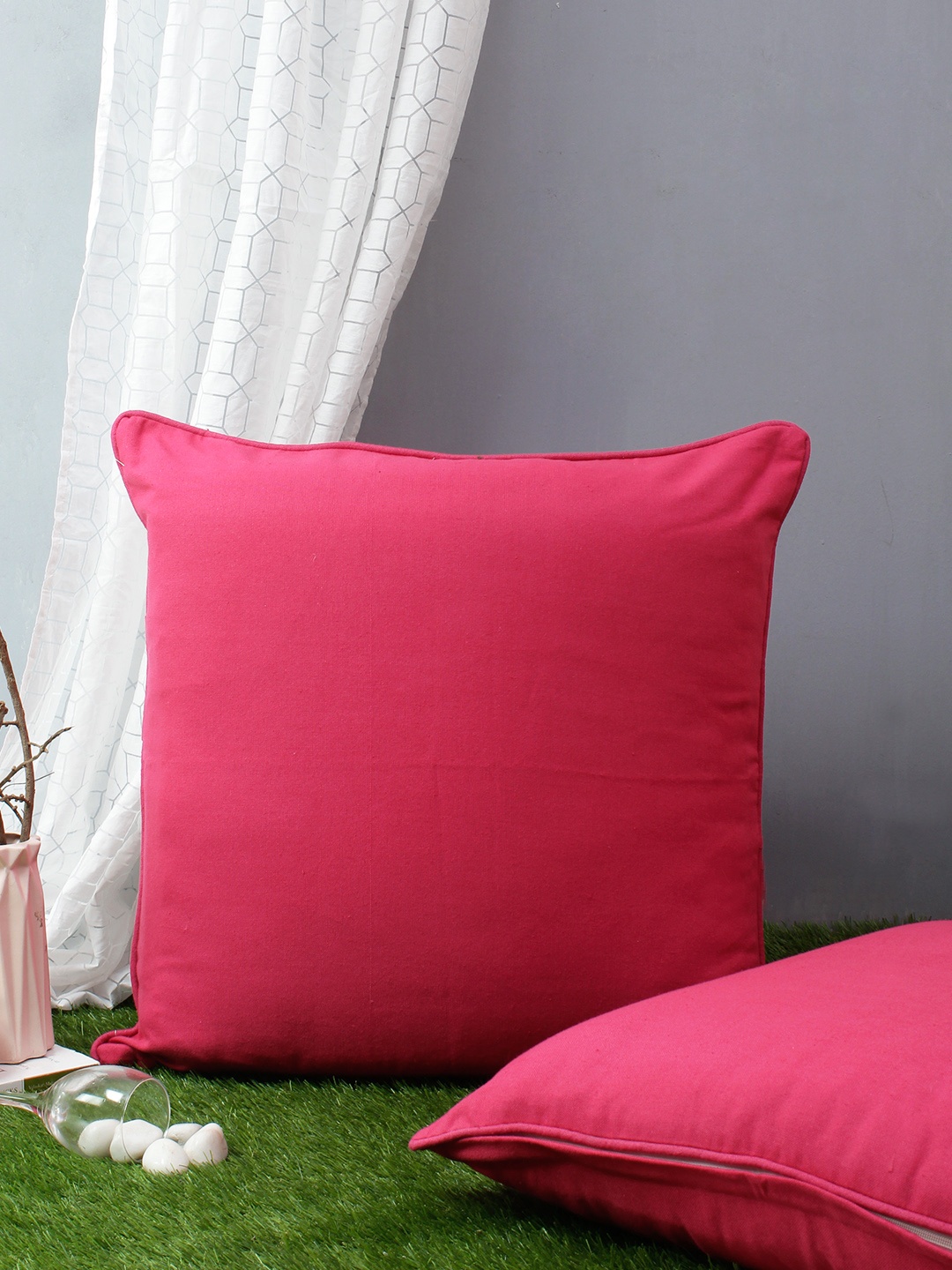 

Soumya Fuchsia Pink Set of 2 Solid Square Cushion Covers